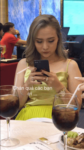 Texting On The Phone GIF - Texting On The Phone Lunch Date GIFs