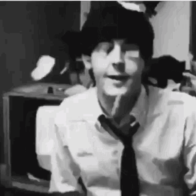 Beatles Papers GIF - Beatles Papers Funny GIFs