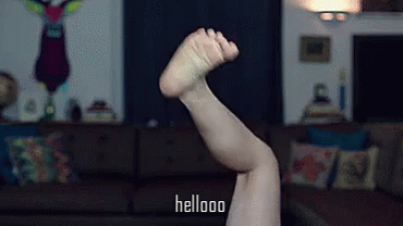 Hellooo GIF - Foot Feet Hello GIFs