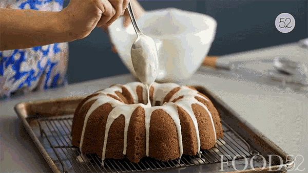 Cake Drizzle GIF - Cake Drizzle Pour GIFs