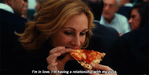 Julia Roberts In Love With Her Pizza GIF - Eating GIFs
