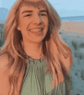Cptcunning Happiness Is A Butterfly Emma Roberts GIF - Cptcunning Happiness Is A Butterfly Emma Roberts GIFs