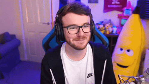 Gameboyluke Trying Not To Laugh GIF - Gameboyluke Trying Not To Laugh GIFs