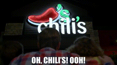 a sign that says chili 's on it