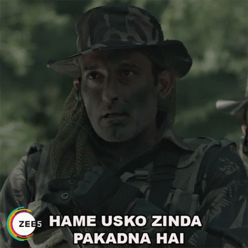 Hame Usko Zinda Pakadna Hai Major Hanut GIF - Hame Usko Zinda Pakadna Hai Major Hanut Akshaye Khanna GIFs