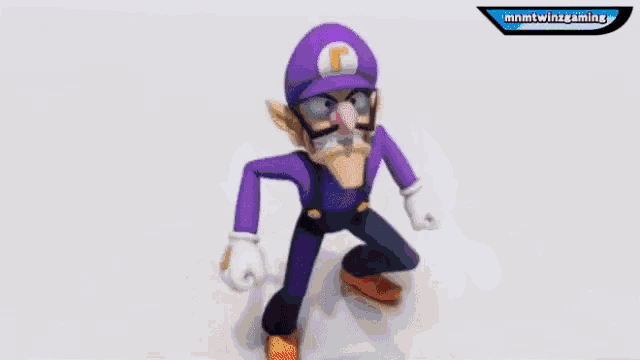 Waluigi Smash GIF - Waluigi Smash Mario GIFs