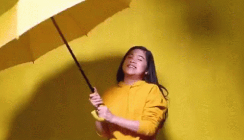 Umbrella Niana Guerrero GIF - Umbrella Niana Guerrero Ranz And Niana GIFs