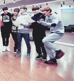Exo Laughing GIF - Exo Laughing Laughter GIFs