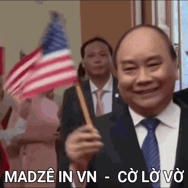 Nguyen Xuan Phuc Wave Flag GIF - Nguyen Xuan Phuc Wave Flag Smile GIFs