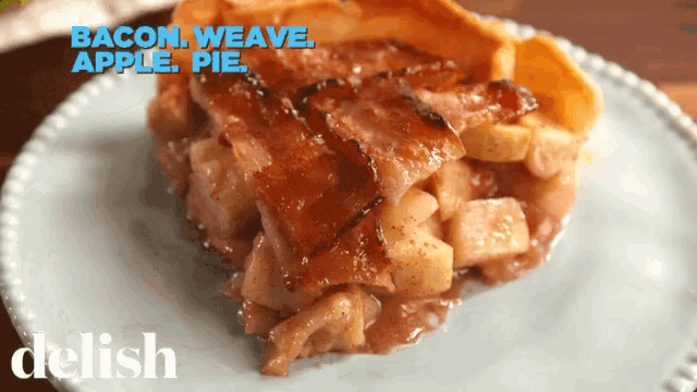 Bacon Weave Apple Pie GIF - Bacon Weave Apple Pie Delish GIFs