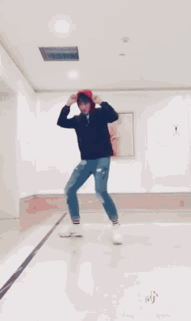 Fengjianyu Phungkienvu GIF