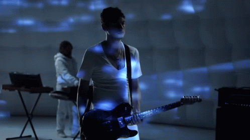 Jamming Nathan Connolly GIF - Jamming Nathan Connolly Snow Patrol GIFs