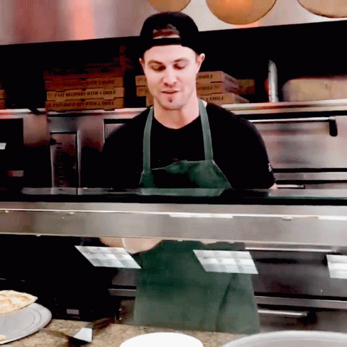Pizza Pizza Guy GIF - Pizza Pizza Guy Stephen Amell GIFs