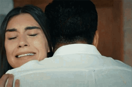 Ask Ve Mavi Crying GIF - Ask Ve Mavi Crying Hug GIFs
