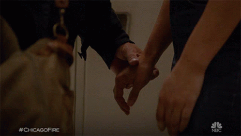 Holding Hands Intimate GIF - Holding Hands Intimate Couples GIFs