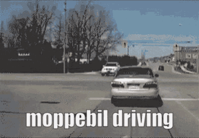 a car is driving down a street with the words moppebil driving written below it