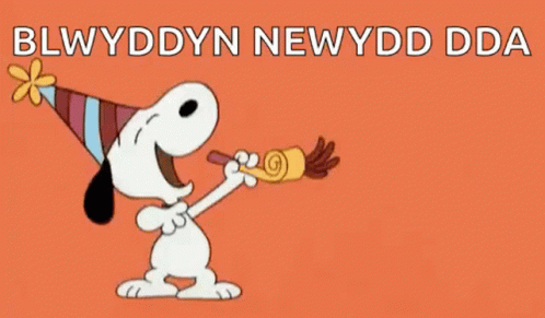 Blwyddyn Newydd Dda Snoopy GIF - Blwyddyn Newydd Dda Snoopy Noise GIFs