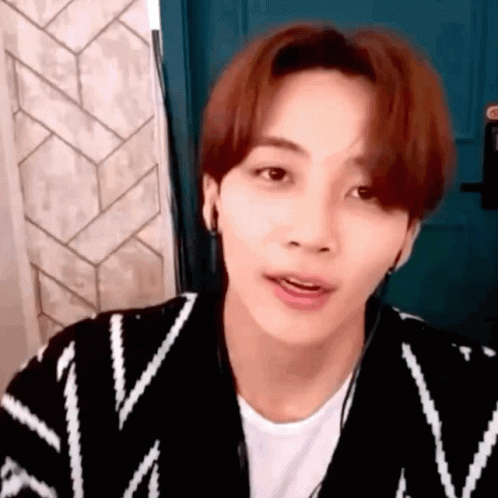 Jeonghan Let Me Out GIF - Jeonghan Let Me Out Angry GIFs