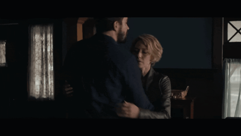 Carrie Coon The Keeping Hours GIF - Carrie Coon The Keeping Hours Lee Pace GIFs