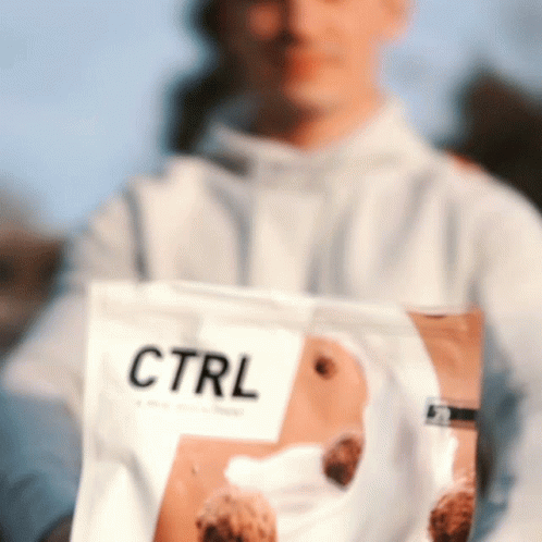 Ctrl Cocoa Crunch Look At This GIF - Ctrl Cocoa Crunch Look At This Show You Something GIFs