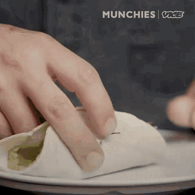Look At This All The Extreme Tacos GIF - Look At This All The Extreme Tacos Did You Take A Look On This Side GIFs