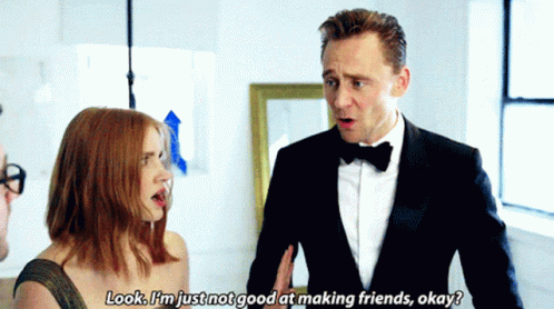 Jessica Chastain Not Good At Making Friends GIF - Jessica Chastain Not Good At Making Friends Tom Hiddleston GIFs