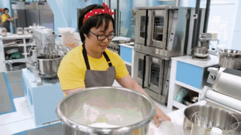 The Big Bake Spring Baking Competition GIF - The Big Bake Spring The Big Bake Baking Competition GIFs
