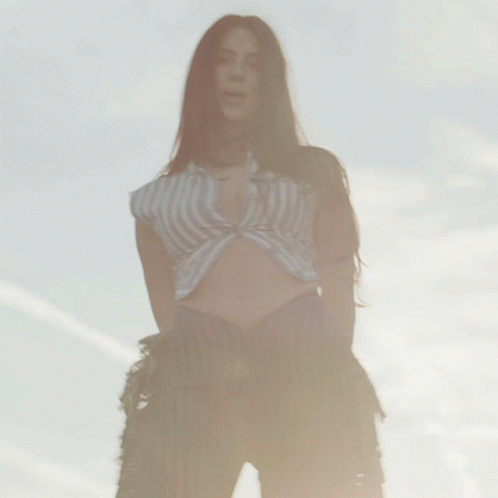 Swaying Kassi Ashton GIF - Swaying Kassi Ashton Dates In Pick Up Truck Song GIFs