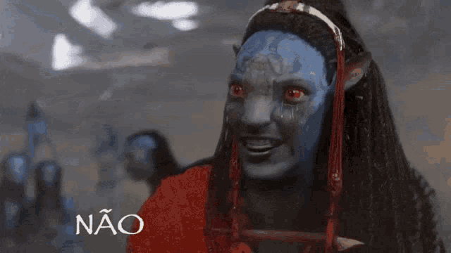a woman with a blue face and red eyes is standing in front of a sign that says " não faz "