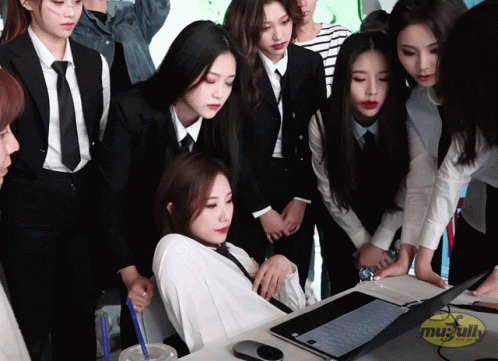 Haseul Suit GIF - Haseul Suit Loona GIFs