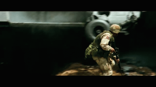 Black Hawk Down Dead Pilot GIF - Black Hawk Down Dead Pilot Soldier GIFs