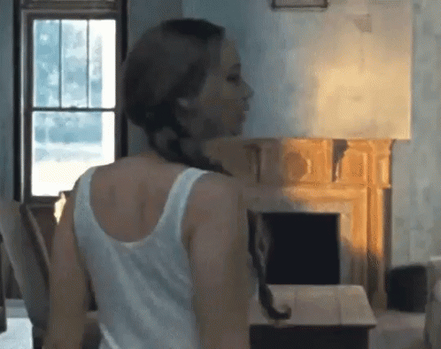 Jennifer Lawrence Dramatic GIF - Jennifer Lawrence Dramatic Turn Around GIFs