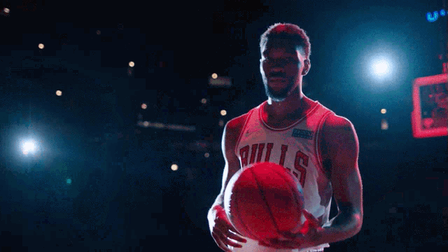 Holding Basketball Patrick Williams GIF - Holding Basketball Patrick Williams Chicago Bulls GIFs