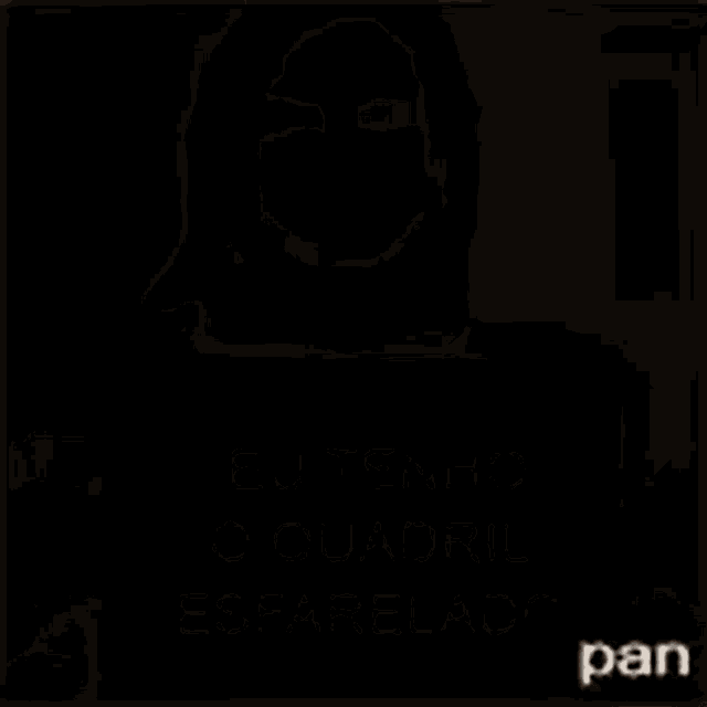 a woman is holding a sign in front of her face that says `` eu tenho fibromialgia '' .