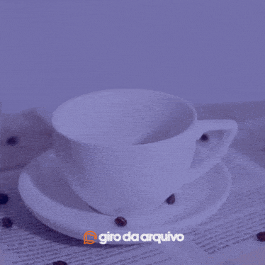 a cup of coffee is being poured into a saucer with the words toda terça 7h15 on the bottom