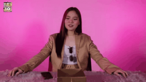 Waiting For An Answer Sharlene GIF - Waiting For An Answer Sharlene Sharlene San Pedro GIFs