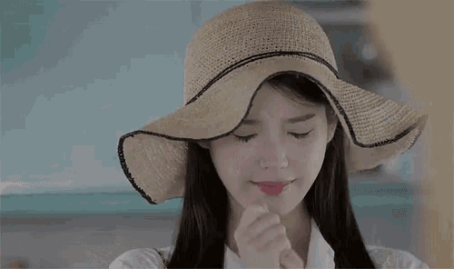 Iu Lee Ji Eun GIF - Iu Lee Ji Eun 아이유 GIFs
