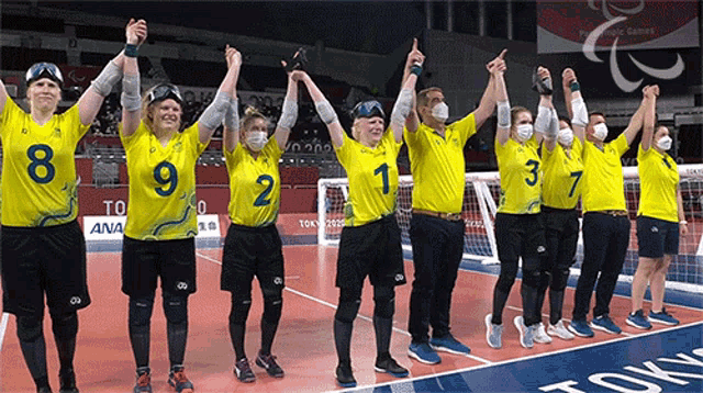 Bowing Team Australia GIF - Bowing Team Australia Take A Bow GIFs