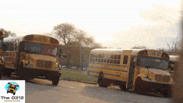 Back To School The Bus Is Here GIF - Back To School The Bus Is Here Here Comes The Bus GIFs