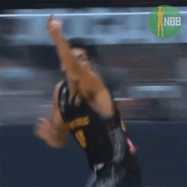 a basketball player with the number 10 on his shirt
