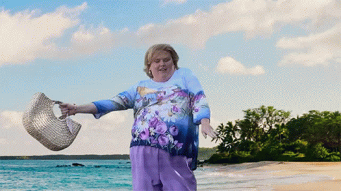 Dancing Barb And Star Go To Vista Del Mar GIF - Dancing Barb And Star Go To Vista Del Mar Lets Dance GIFs