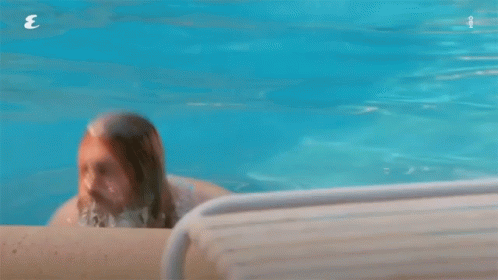 Swimming And Youll Go From This GIF - Swimming And Youll Go From This Shaking GIFs