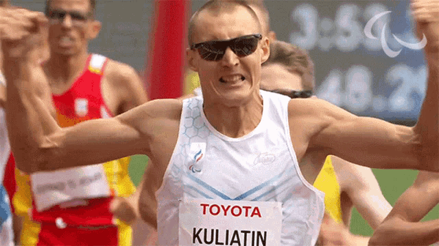 Cheering Anton Kuliatin GIF - Cheering Anton Kuliatin Team Russian Paralympic Committee GIFs