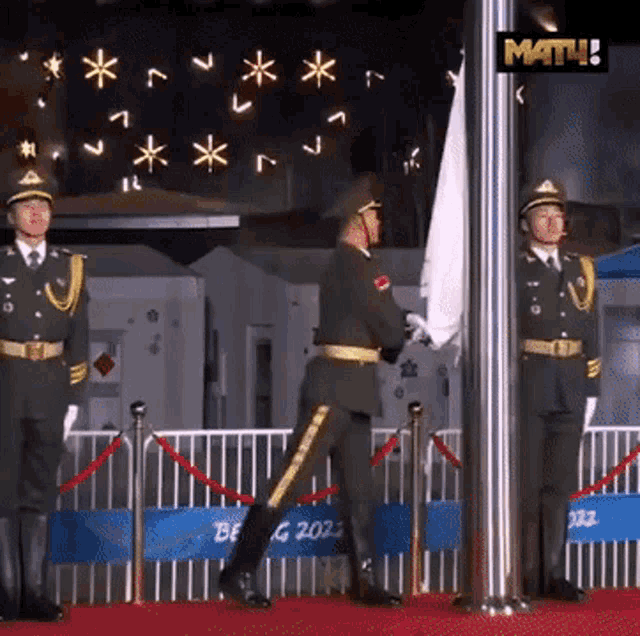 Chinese Soldier Olympics GIF - Chinese Soldier Olympics Olympics Flag GIFs
