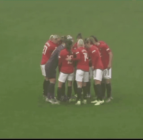 Muwomen Manchester United Women GIF - Muwomen Manchester United Women Team Work GIFs