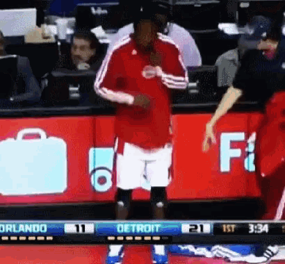 Pistons Put Me In Coach GIF - Pistons Put Me In Coach Jersey GIFs