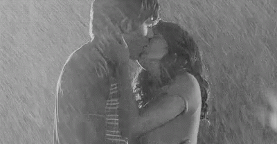 Kiss Kissing In The Rain GIF - Kiss Kissing In The Rain Kiss In Rain GIFs