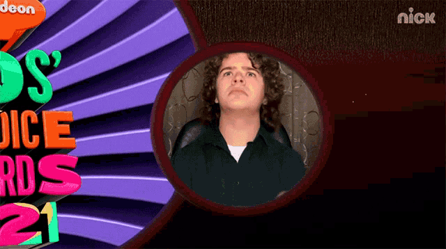 a picture of a man in a circle with the words nickelodeon on the bottom