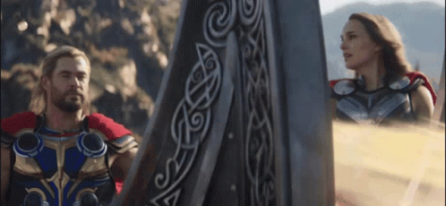 Thor Love And Thunder Thor GIF - Thor Love And Thunder Thor Jane Foster GIFs
