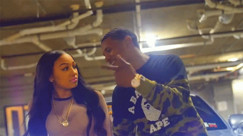 Pointing A Boogie Wit Da Hoodie GIF - Pointing A Boogie Wit Da Hoodie My Shit Song GIFs